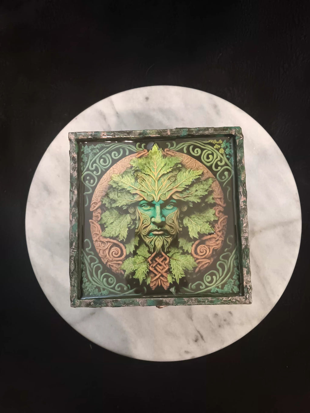 Greenman Resin Top Keepsake Box B