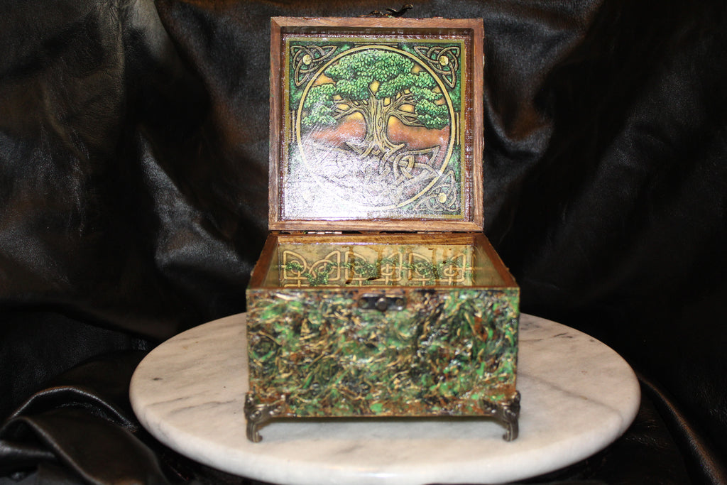 Greenman Resin Top Keepsake Box