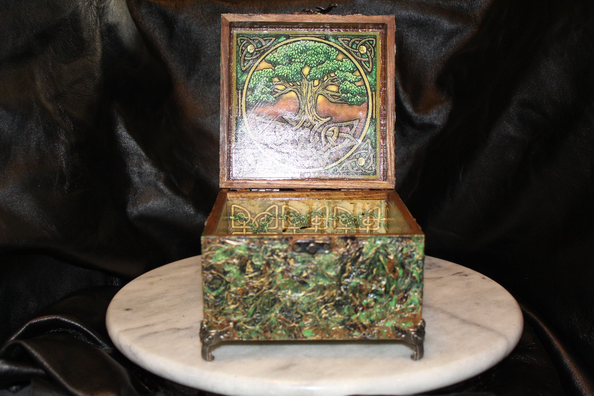 Greenman Resin Top Keepsake Box