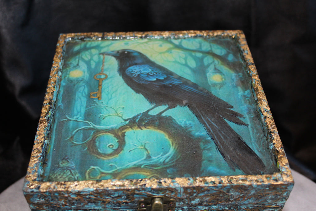 Raven Resin Top Keepsake Box