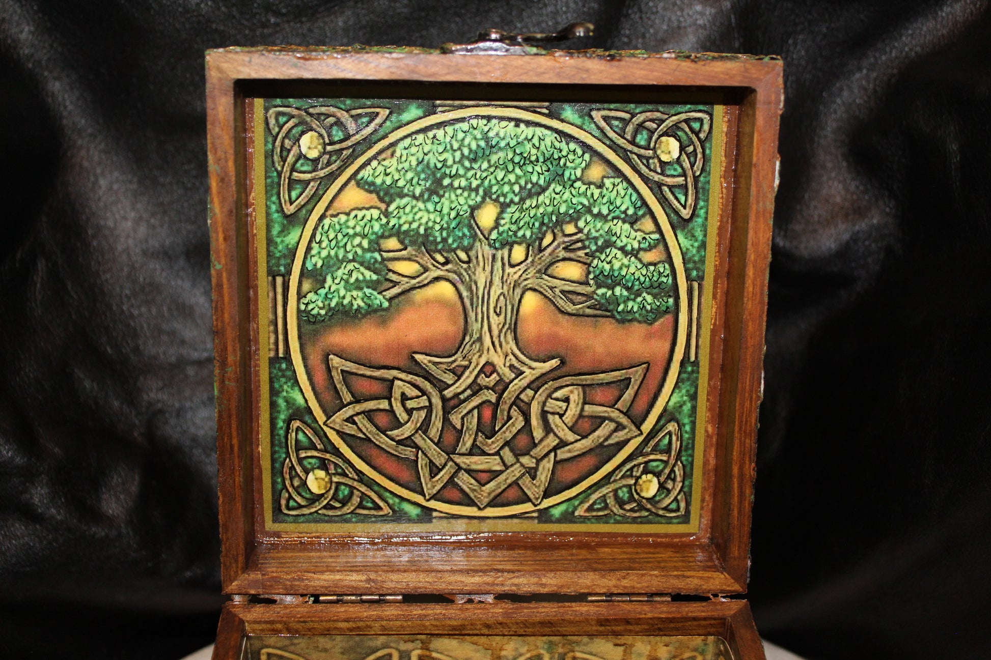 Greenman Resin Top Keepsake Box